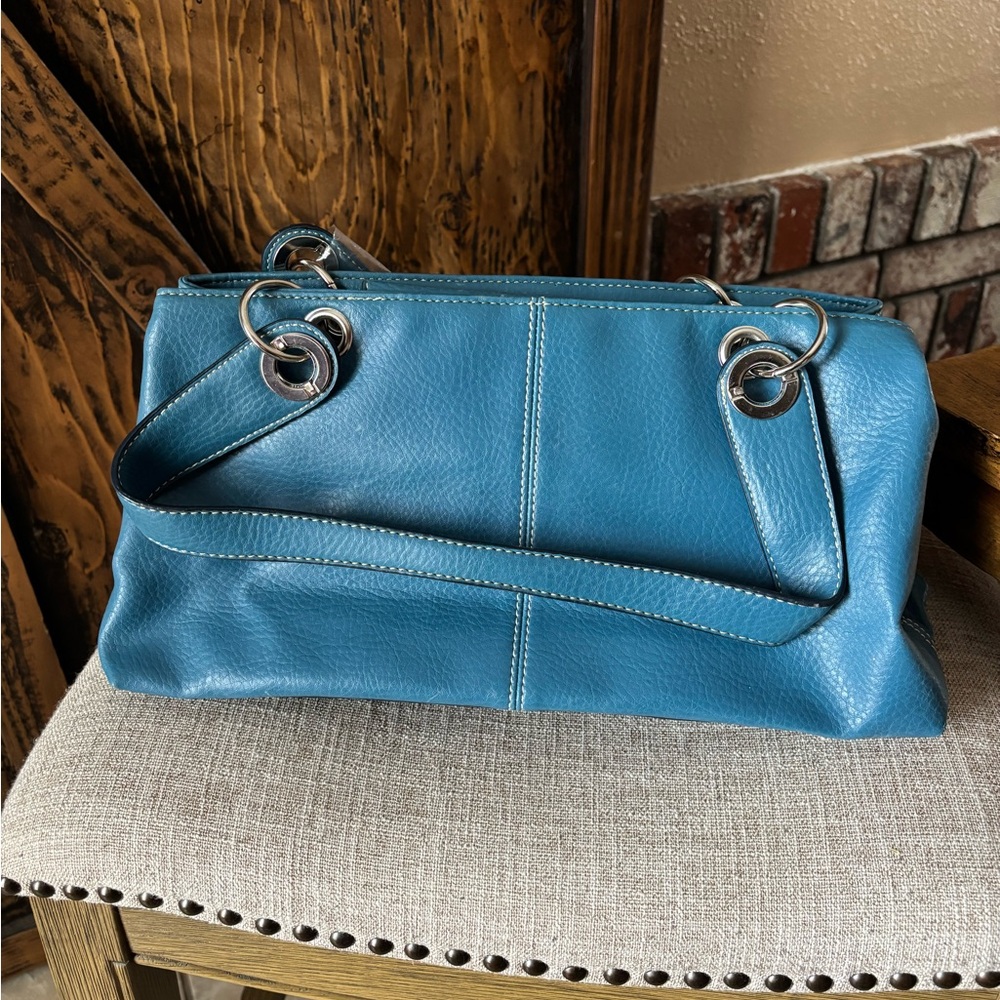 Tommy Hilfiger Blue Leather Shoulder Bag